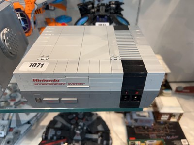 Lot 1071 - Lego Nintendo Entertainment System (71374)