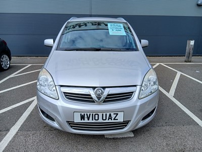 Lot WV10 UAZ) 2010 Vauxhall Zafira Design 5-door...