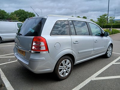 Lot WV10 UAZ) 2010 Vauxhall Zafira Design 5-door...