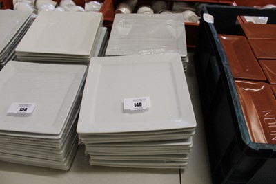 Lot 149 - Approximately 30 white square plates