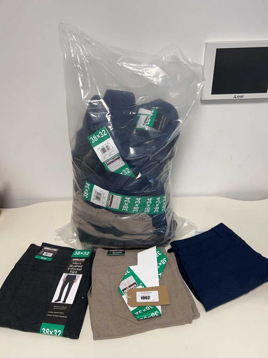 Lot Approx. 20 pairs of men's brushed trousers by...