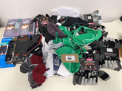 Lot Bag containing a large quantity of men's and...
