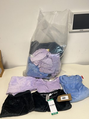Lot Approx. 20 items of ladies loungewear shorts,...