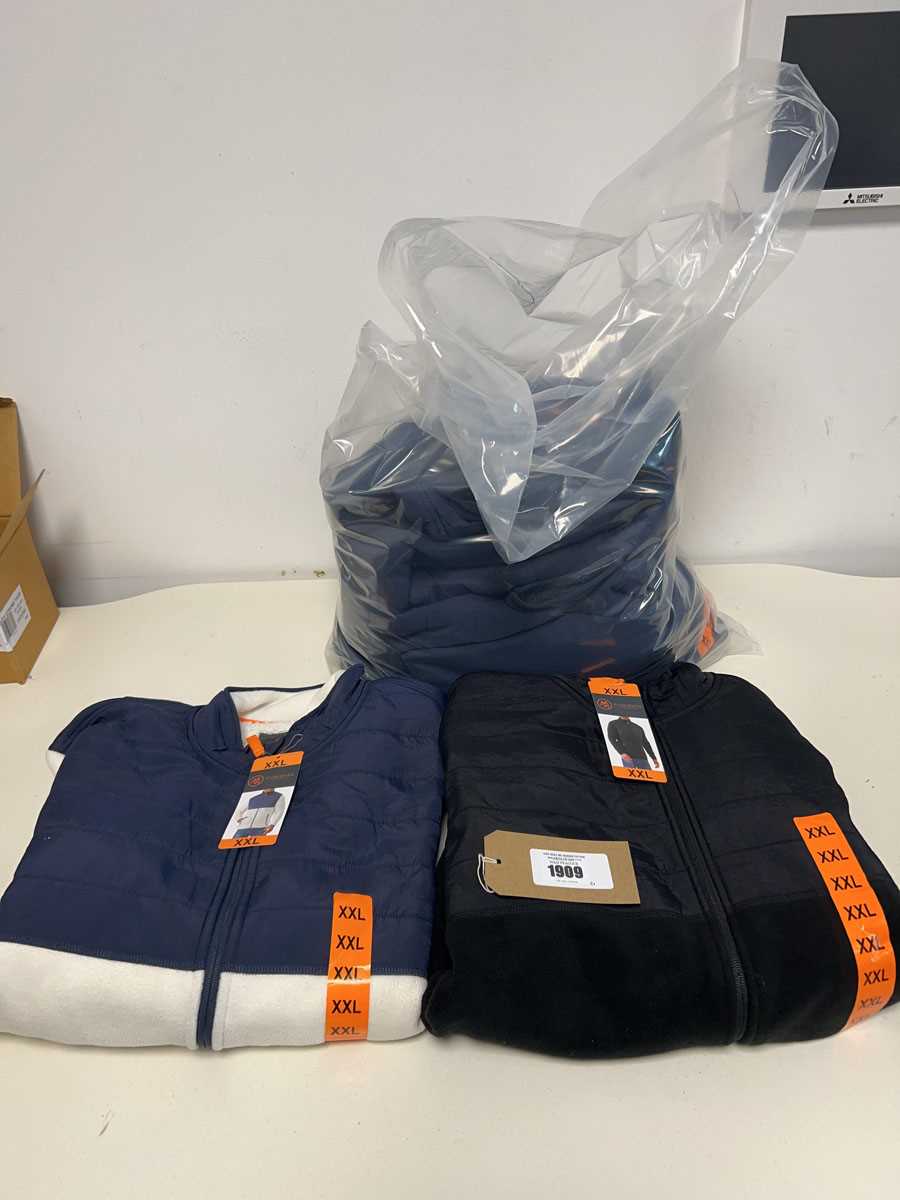 Lot Approx. 6 men's sherpa jackets by Cloudveil.