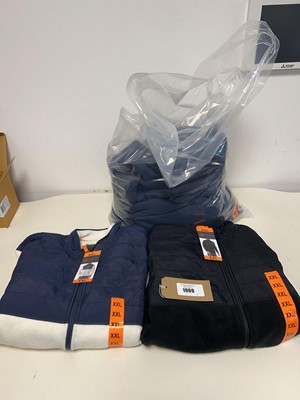Lot Approx. 6 men's sherpa jackets by Cloudveil.