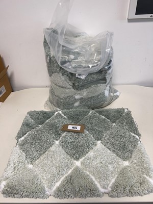 Lot Bag containing x6 green bath mats by Mon Chateau.