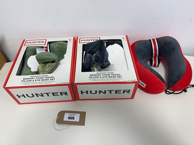 Lot Bag containing x2 boxed and x1 unboxed Hunter...