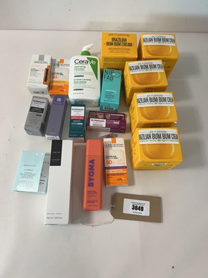 Lot 3334 - Mixed branded skin care to include NipFab etc