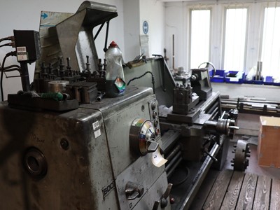 Lot 7 - Colchester Triumph GB centre lathe with...