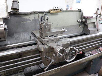 Lot 7 - Colchester Triumph GB centre lathe with...