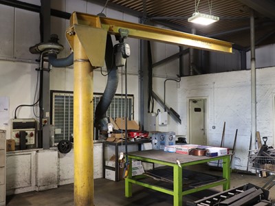 Lot 12 - Yellow 125kg capacity jib crane with Demag...