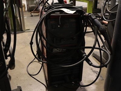 Lot 17 - Lincoln Electric 305C Powertec welder