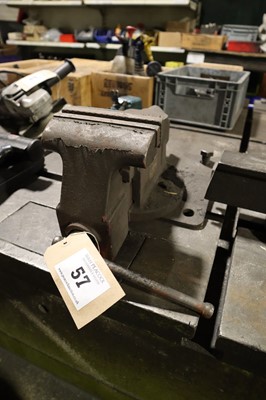 Lot 57 - Kennedy engineer's bench-mount vice