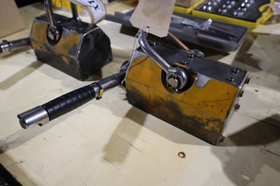 Lot 70 - Specialist lifting magnet, assumed 300kg...