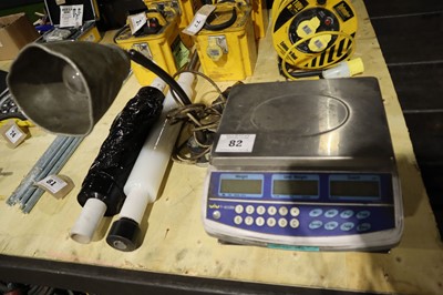 Lot 82 - Digital 3kg weighing scales plus a machinist's...