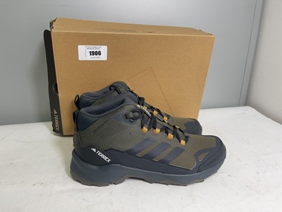 Lot 1906 - Adidas UK11.5 terrex skychaser AX5 Mid boots...