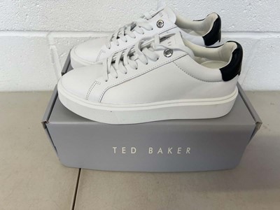 Lot Boxed pair of Ted Baker trainers size UK 5