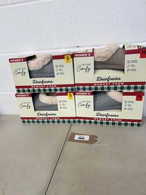 Lot x4 boxed pairs of Dearfoam memory foam slippers