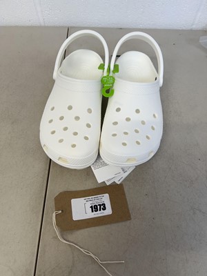 Lot Crocs in white size UK 8-9