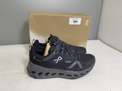 Lot 1962 - On Cloud Running UK7 cloudhorizon WP trainers...