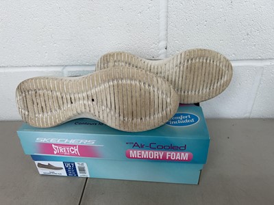 Lot Boxed pair of Skechers ultra flex memory foam...