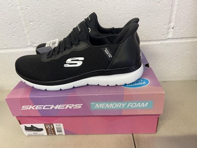 Lot Boxed pair of Skechers hands free swift fit...