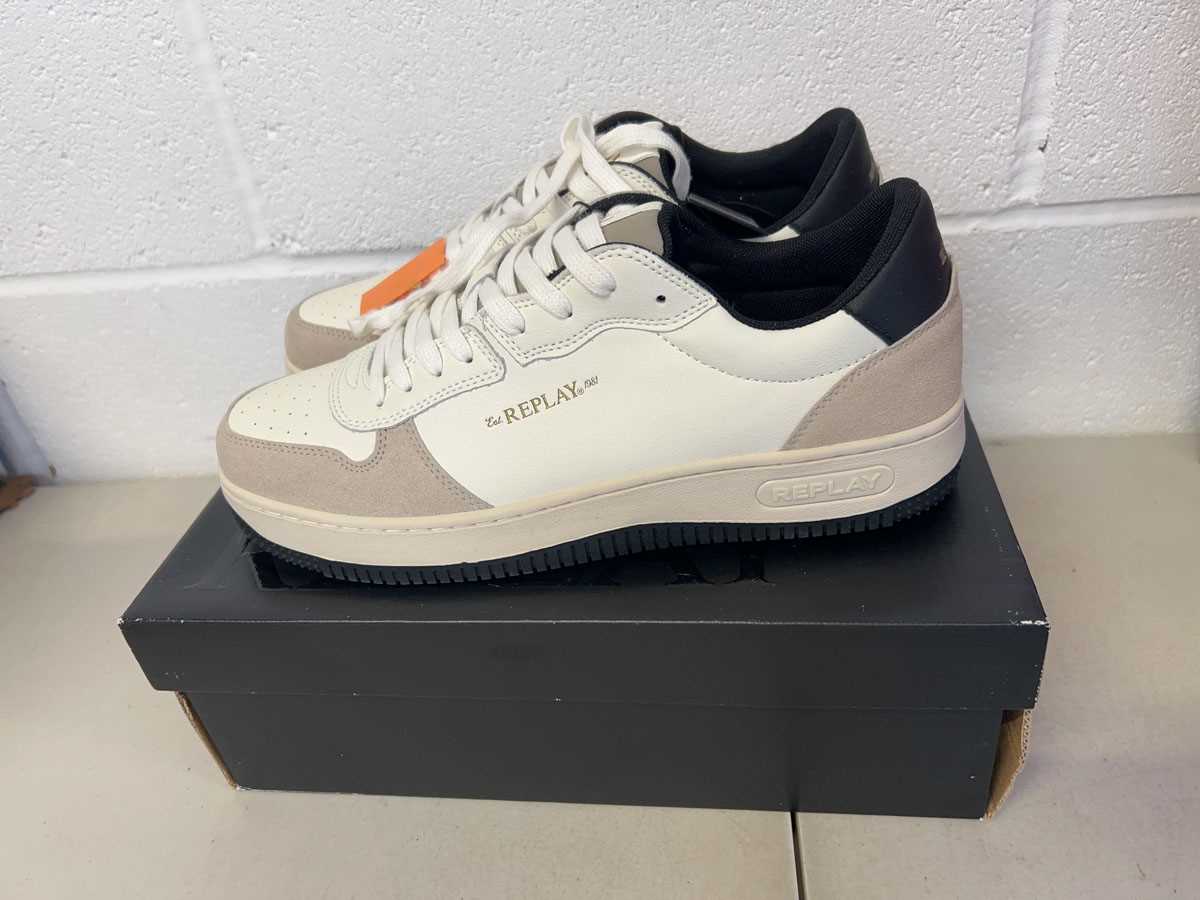 Lot Boxed pair of Replay trainers size UK 10/11 EU44