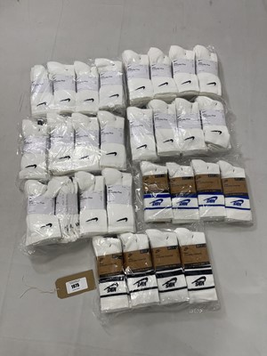 Lot 1975 - Large quantity of Nike sports socks