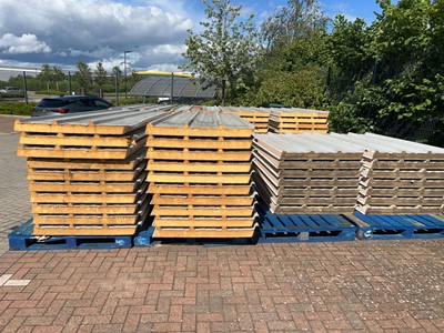 Lot 4310 - 6 pallets of insulated roofing sheets