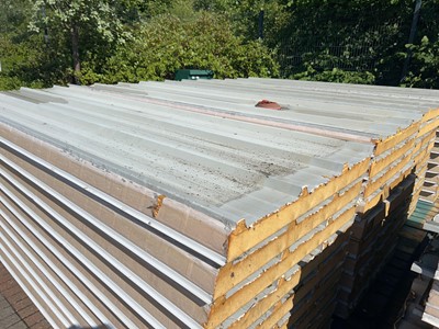 Lot 4310 - 6 pallets of insulated roofing sheets