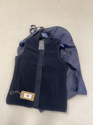 Lot 1984 - Fairfax & Favor the agnes fleece gilet in navy...