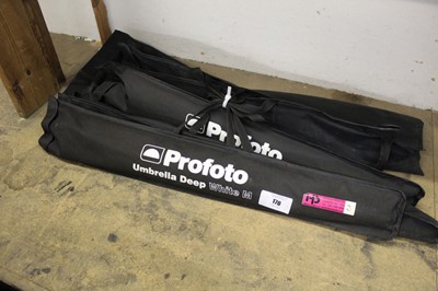 Lot 176 - 6 Profoto umbrellas White L, 4x White M, plus...