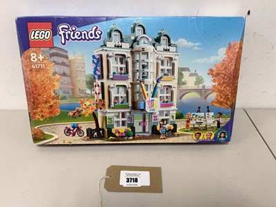 Lot 3333 - Boxed and sealed Lego friends set 41711