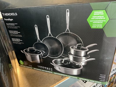 Lot 1116 - Henckels Paradigm pan set, boxed