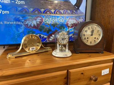 Lot 1312 - 3 clocks incl. dark oak cased mantle clock,...