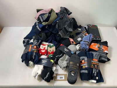 Lot 3339 - Large quantity of socks Reebok, Weatherproof,...