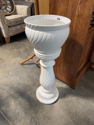 Lot 1358 - White porcelain jardiniere on stand
