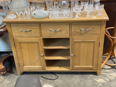 Lot 1371 - Light oak finish side board with 3 upper...