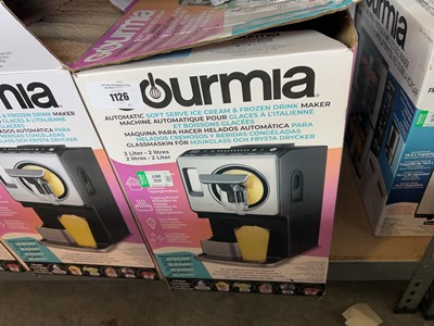Lot 1126 - Gourmia automatic soft serve ice cream and...