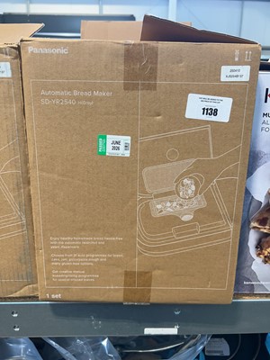 Lot 1138 - Panasonic automatic bread maker (SD-YR2540)