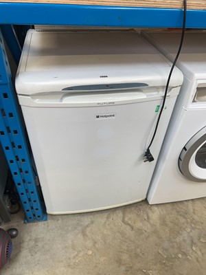 Lot 2006 - Hotpoint Future undercounter single door...