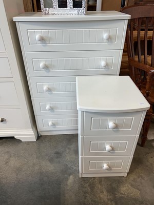 Lot 1438 - White bedroom suite comprising 5 drawer chest...