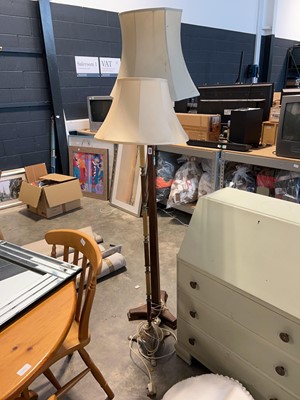 Lot 1443 - 2 various standard lamps