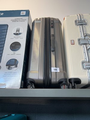 Lot 1234 - 2 Samsonite hard shell suitcases in grey