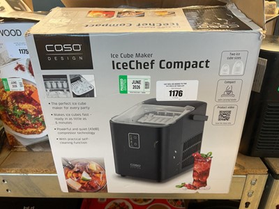 Lot 1176 - Boxed Ice Chef compact ice cube maker