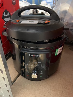 Lot 1192 - Unboxed Instant Pot Duo Easy multi cooker