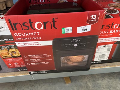 Lot 1193 - Boxed Instant Gormet air fryer oven
