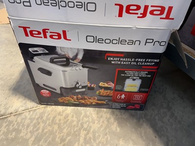 Lot 1195 - Tefal Oeloclean Pro fryer