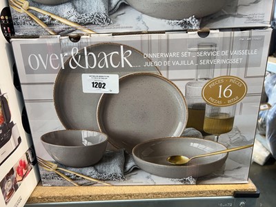 Lot 1202 - Boxed Over & Back dinner ware set