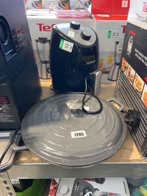 Lot 1205 - Go Cook dish together with a air fryer